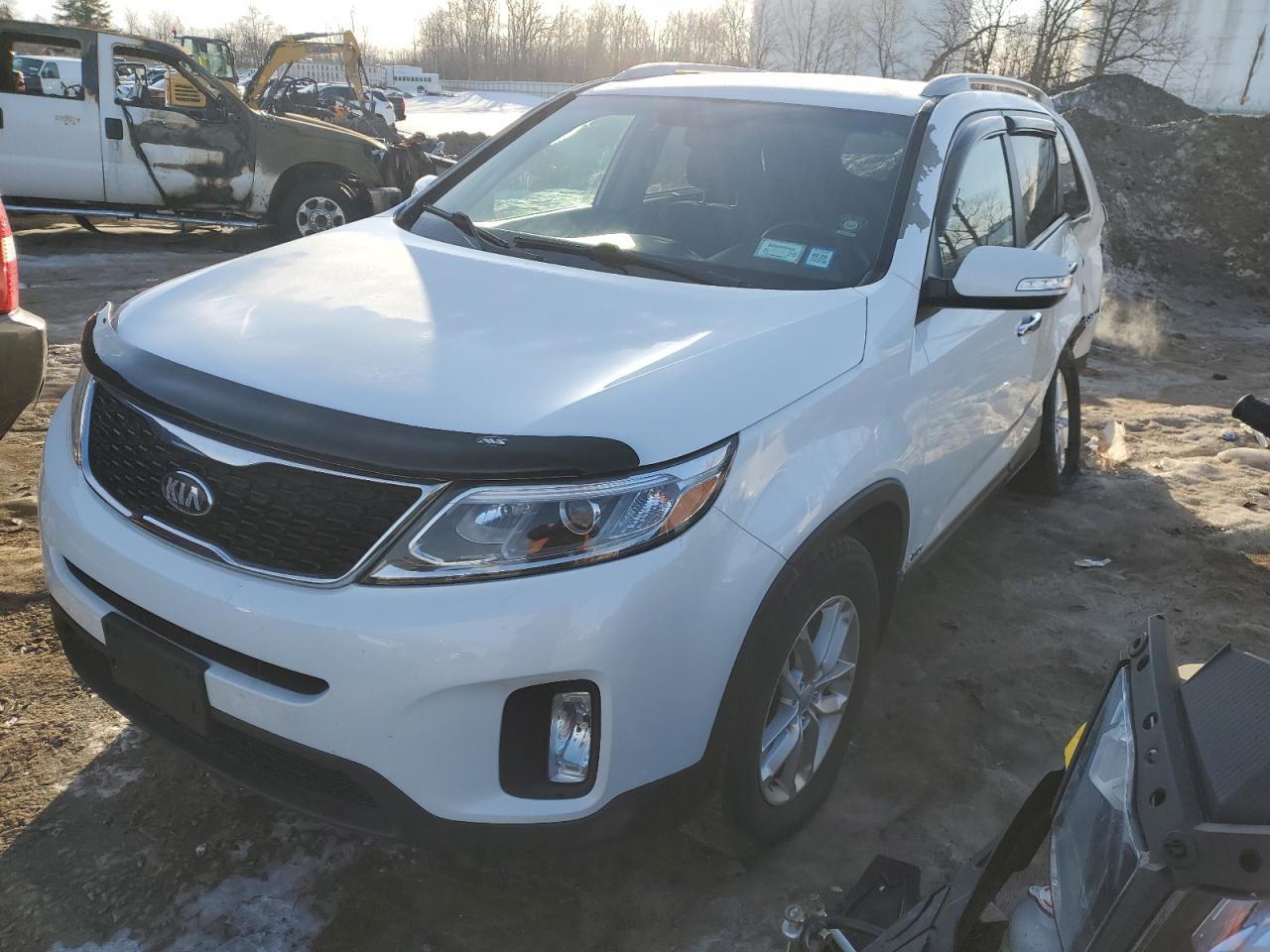 KIA SORENTO LX 2014