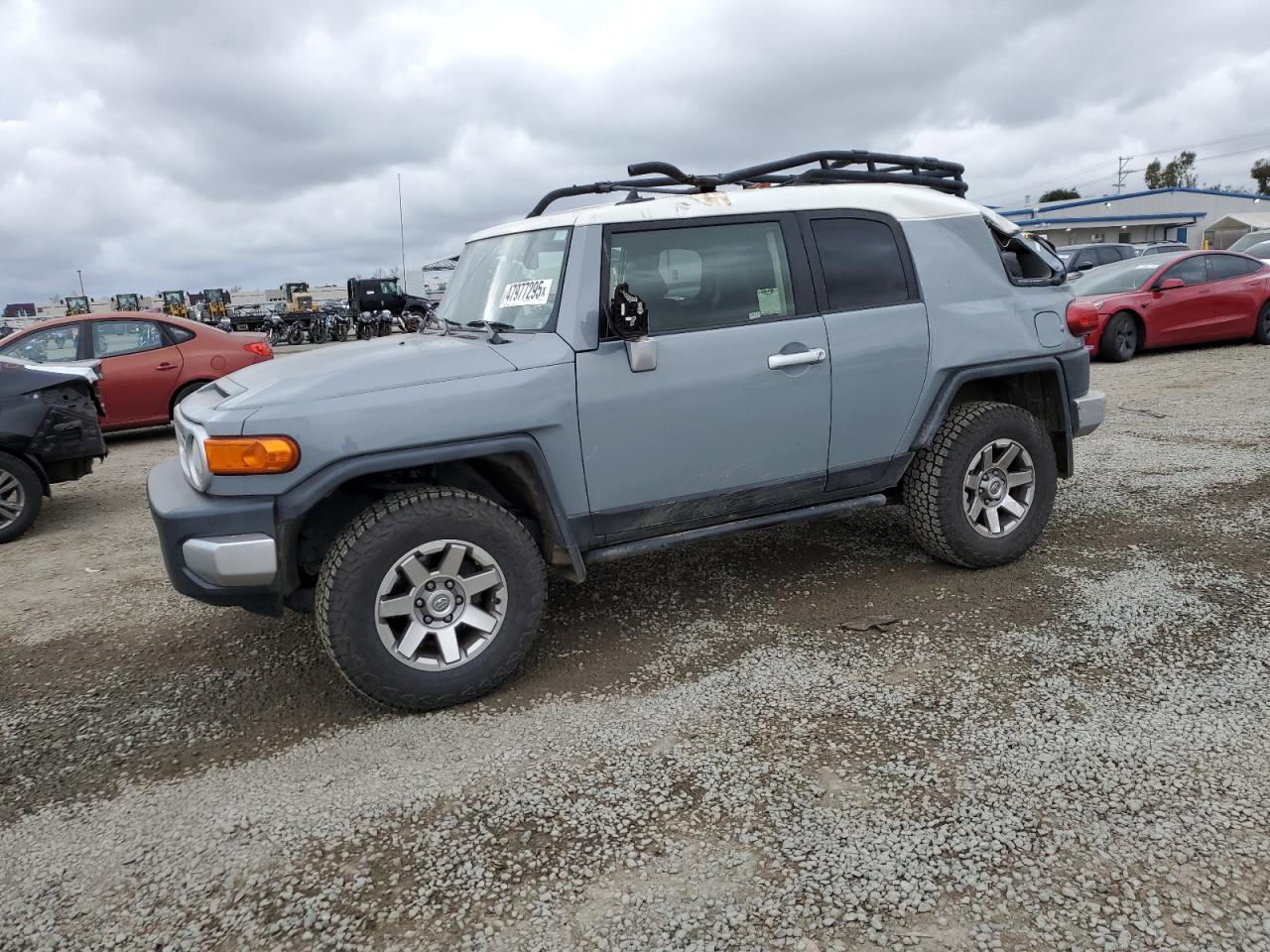 TOYOTA FJ CRUISER 2014