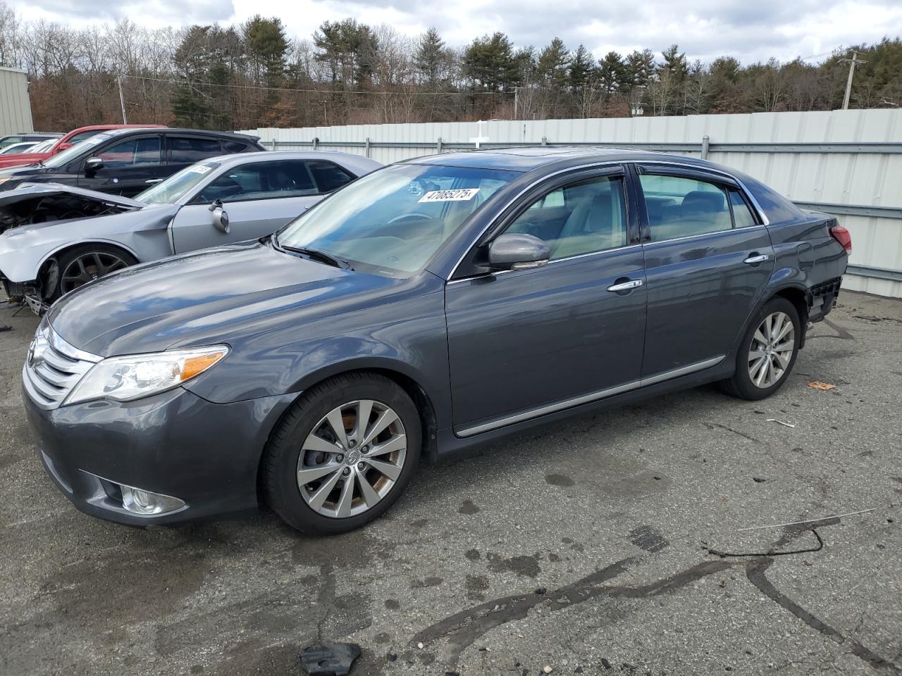 TOYOTA AVALON BAS 2011