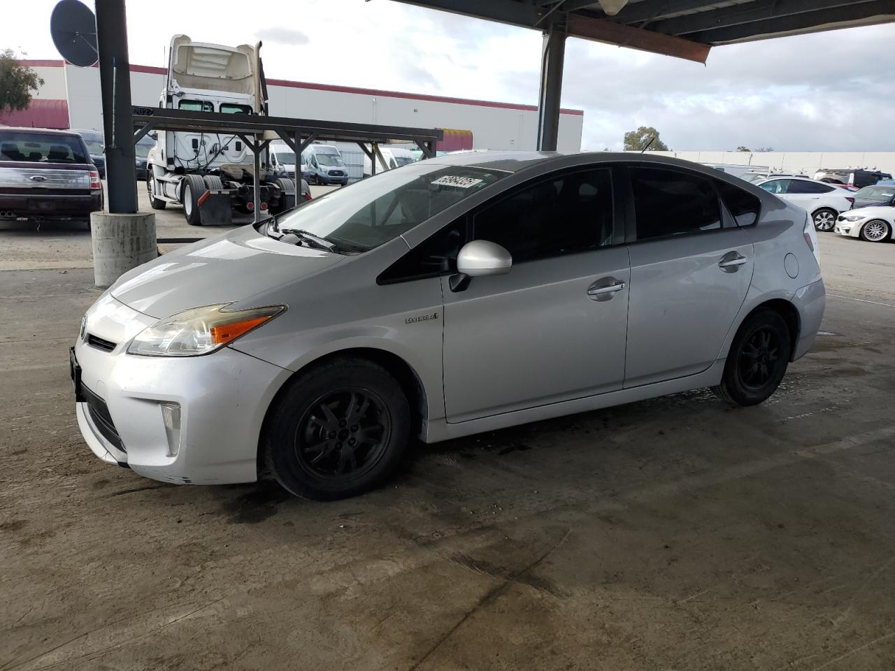 TOYOTA PRIUS 2015