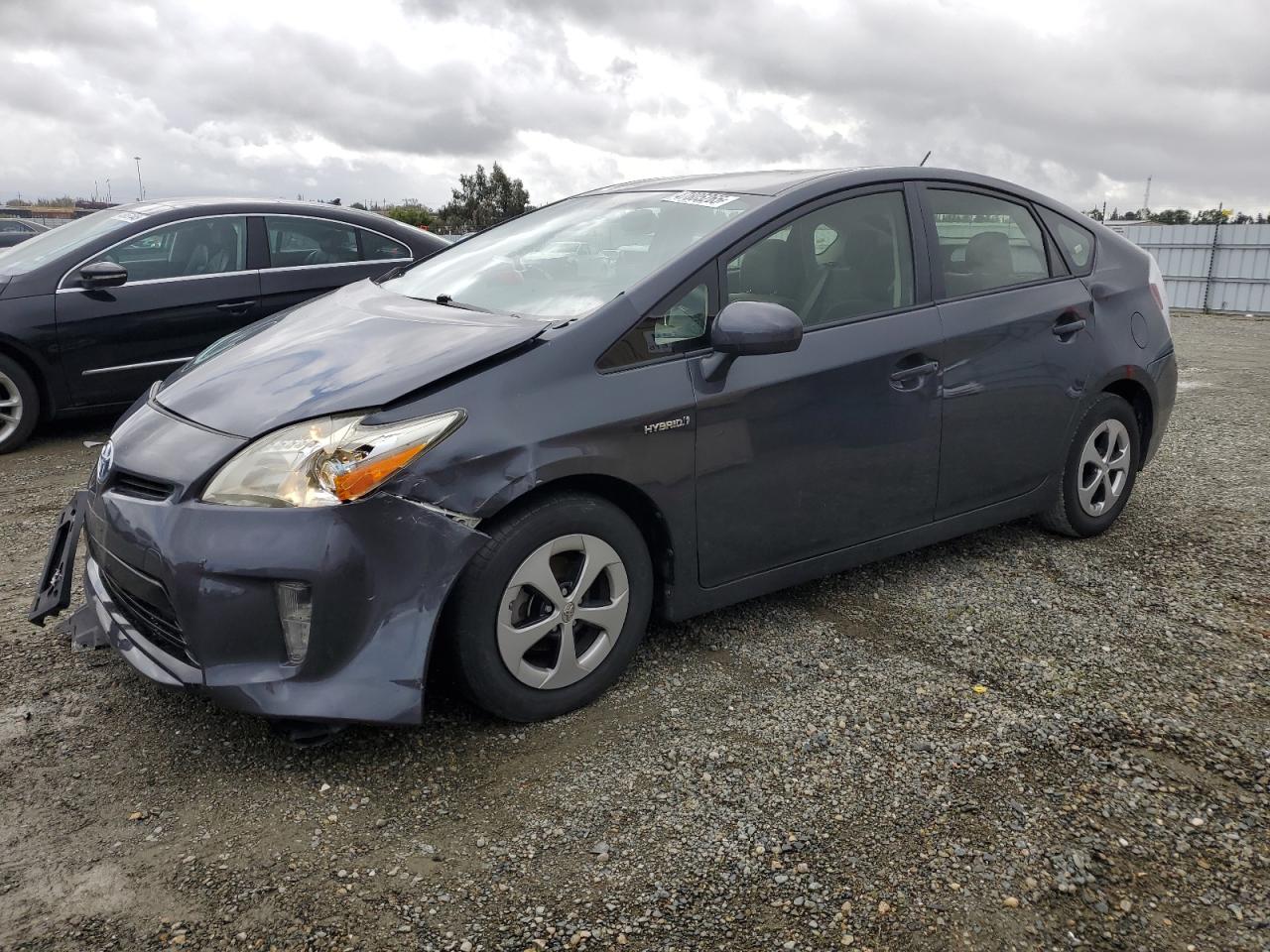 TOYOTA PRIUS 2014