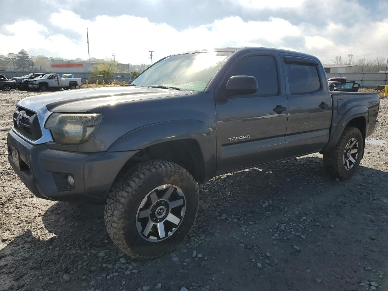 TOYOTA TACOMA DOU 2013