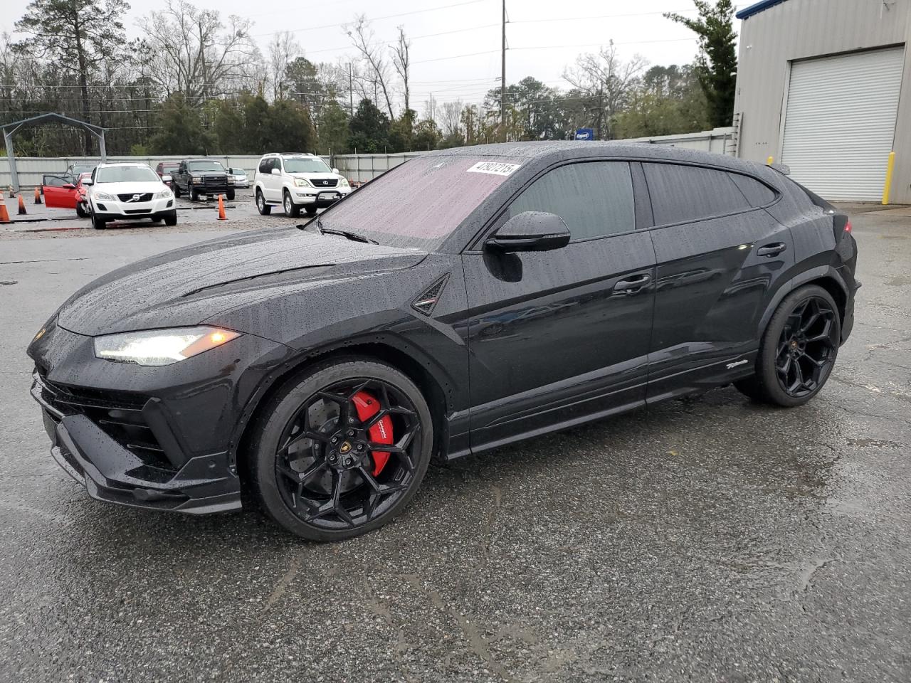 LAMBORGHINI URUS PERFO 2023