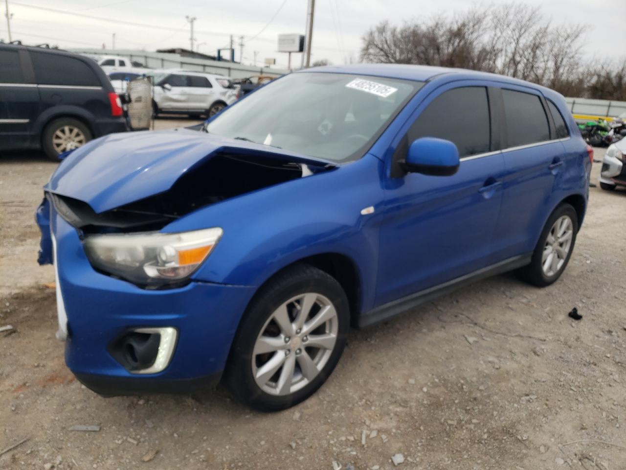 MITSUBISHI OUTLANDER 2015