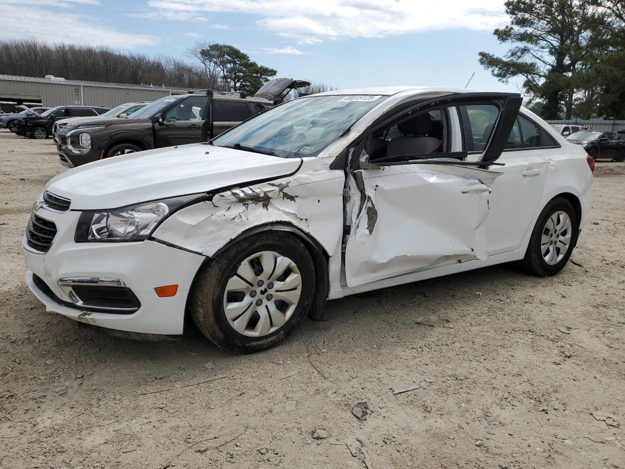 CHEVROLET CRUZE LS 2015