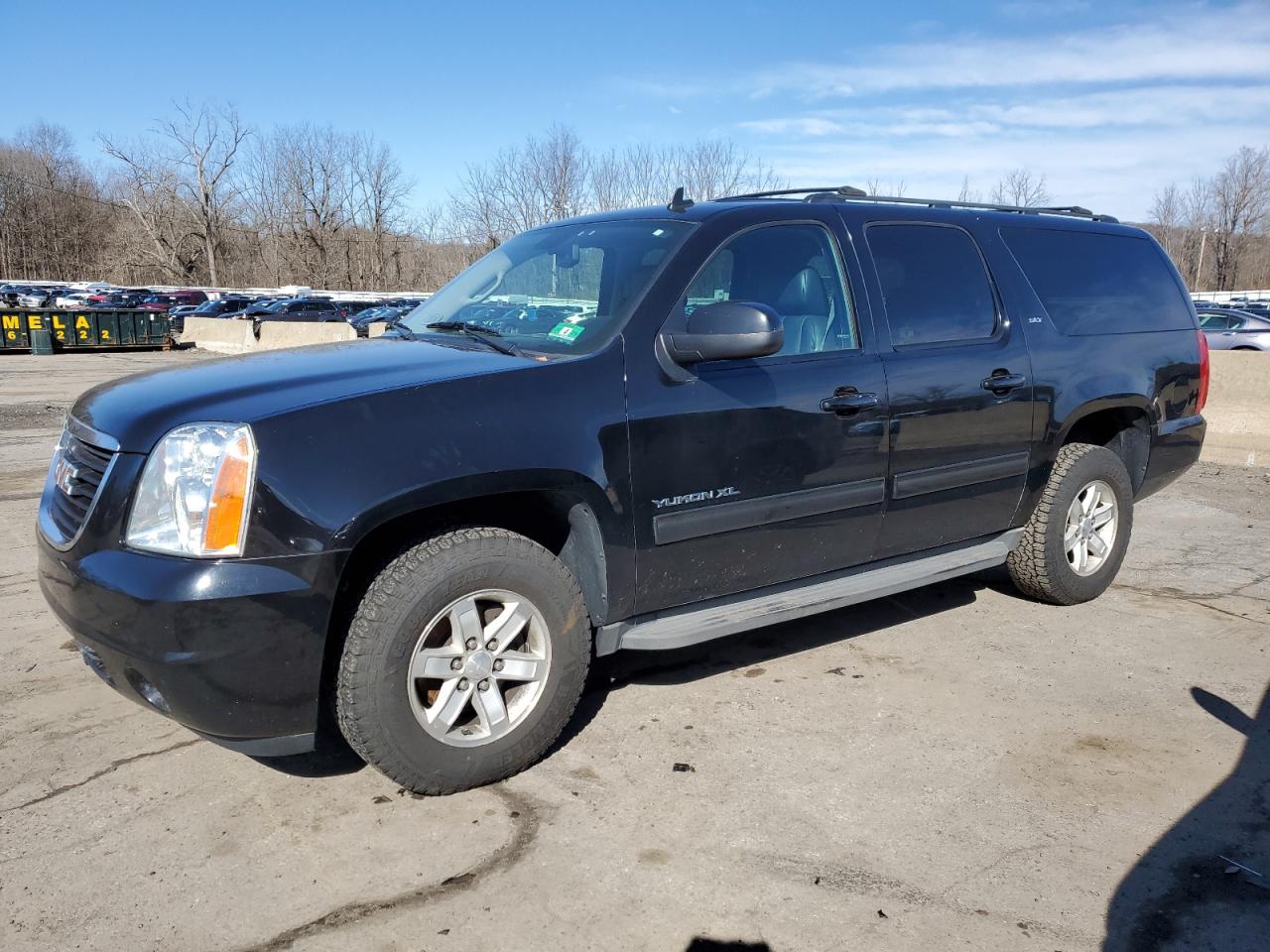 GMC YUKON 2013