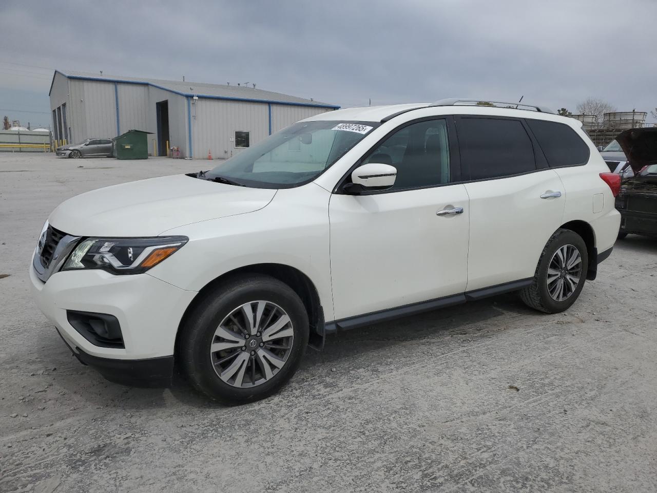 NISSAN PATHFINDER 2017
