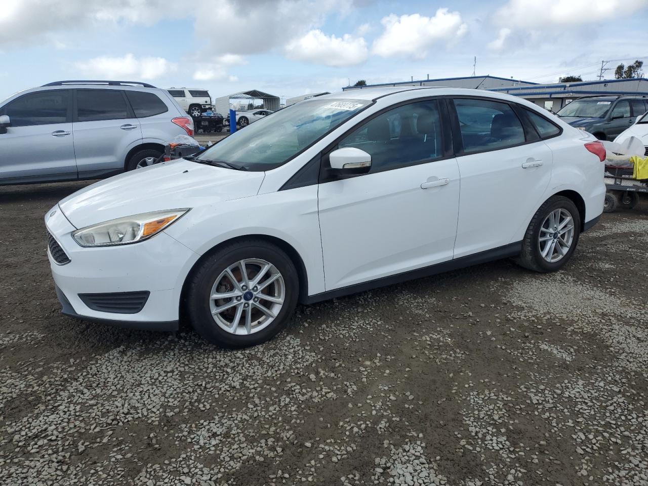 FORD FOCUS SE 2017