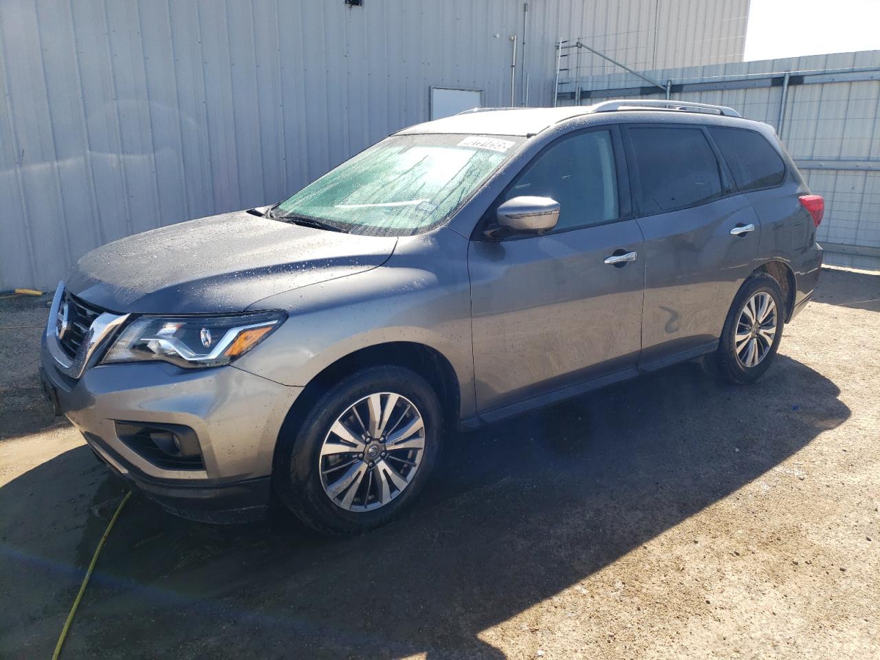 NISSAN PATHFINDER 2019