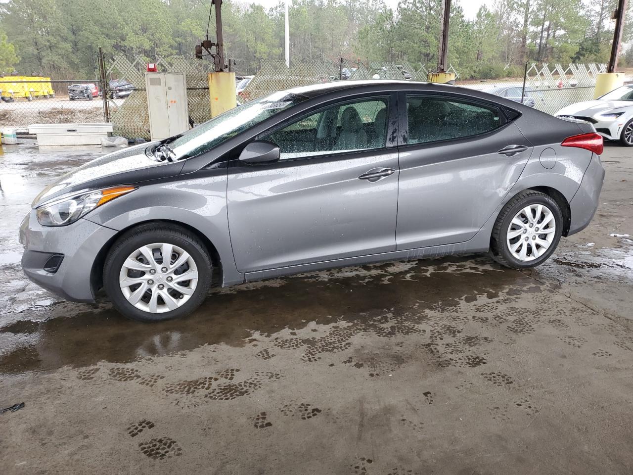 HYUNDAI ELANTRA GL 2013