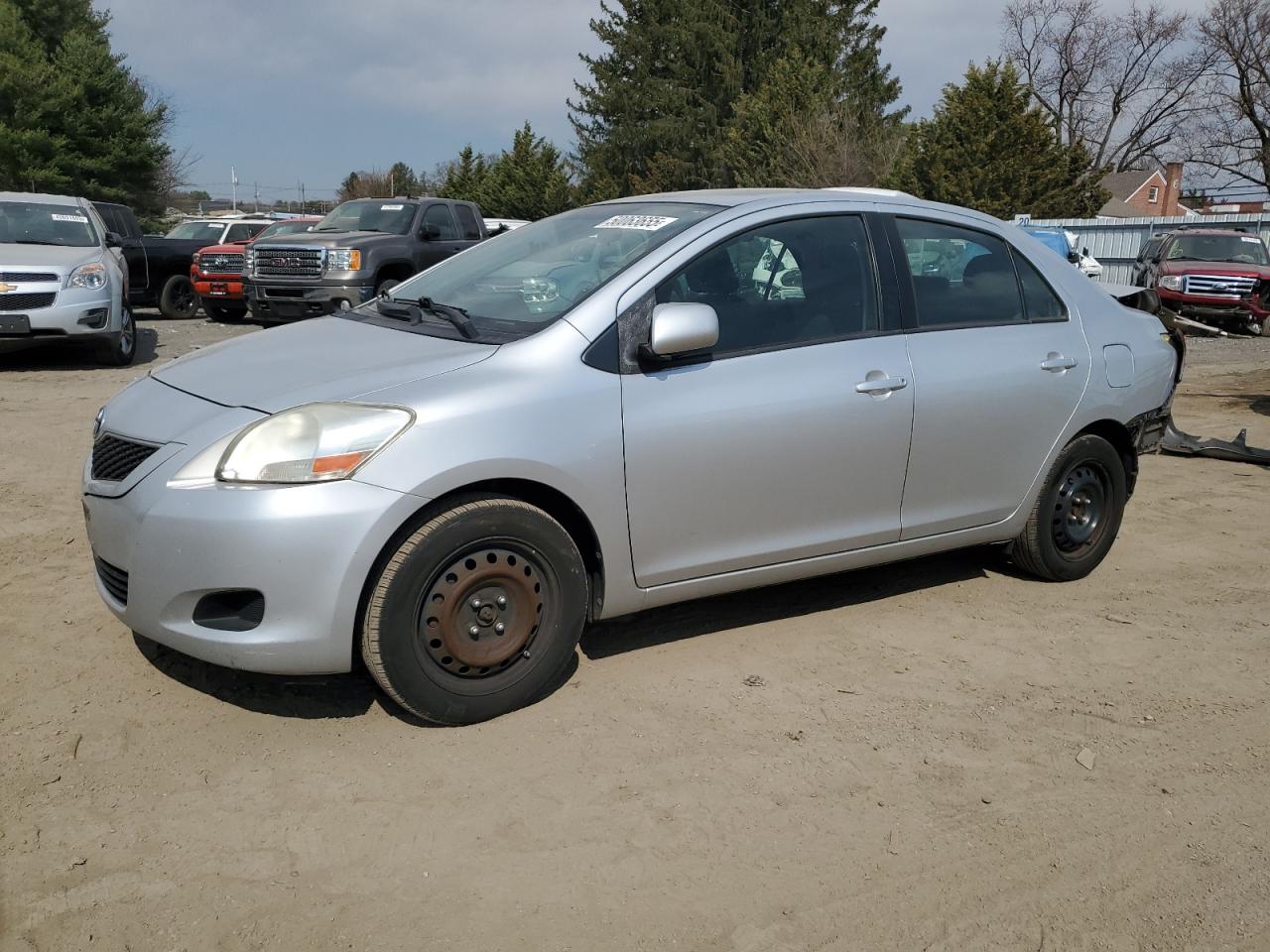 TOYOTA YARIS 2012