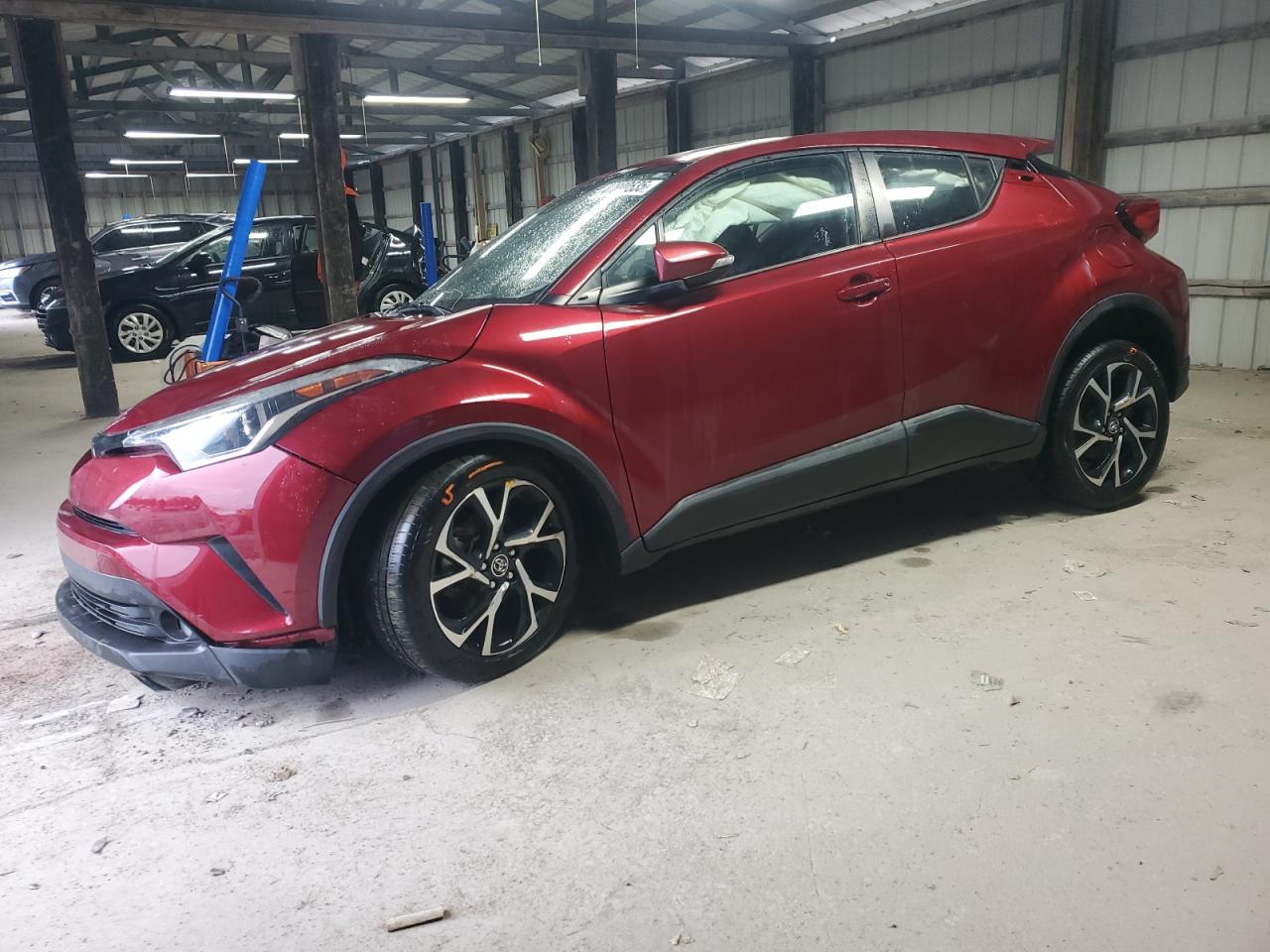 TOYOTA C-HR XLE 2018