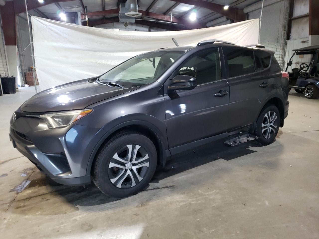 TOYOTA RAV4 LE 2016