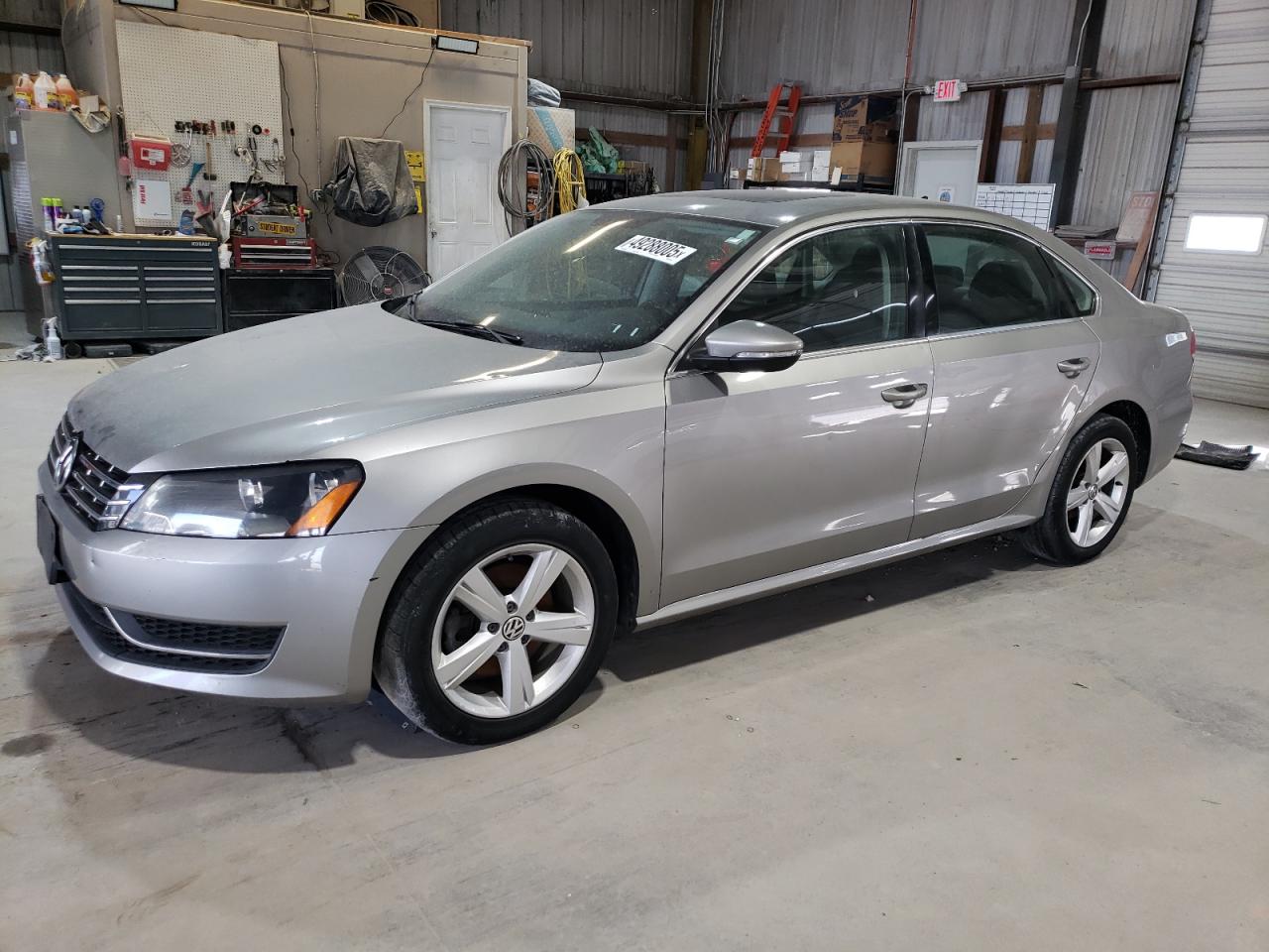 VOLKSWAGEN PASSAT SE 2012