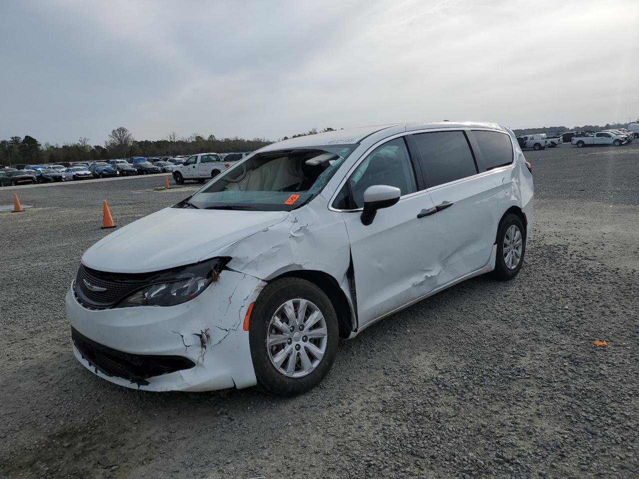 CHRYSLER VOYAGER L 2021