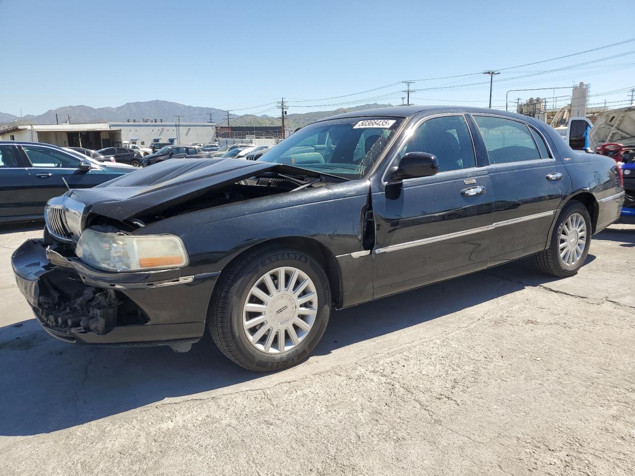 LINCOLN TOWN CAR S 2005