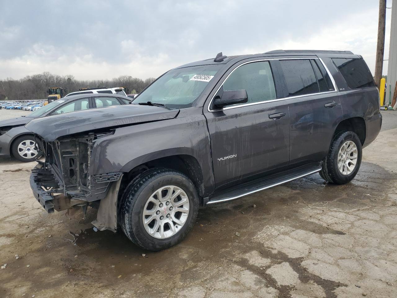 GMC YUKON SLE 2016