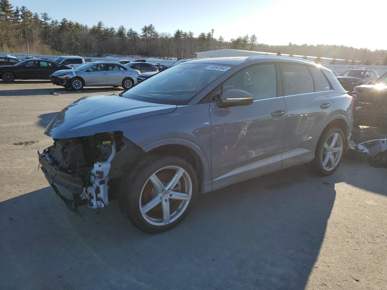 AUDI Q4 E-TRON 2024