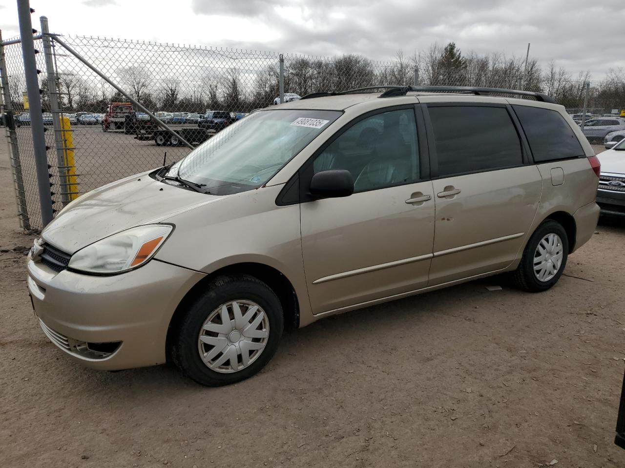 TOYOTA SIENNA CE 2005
