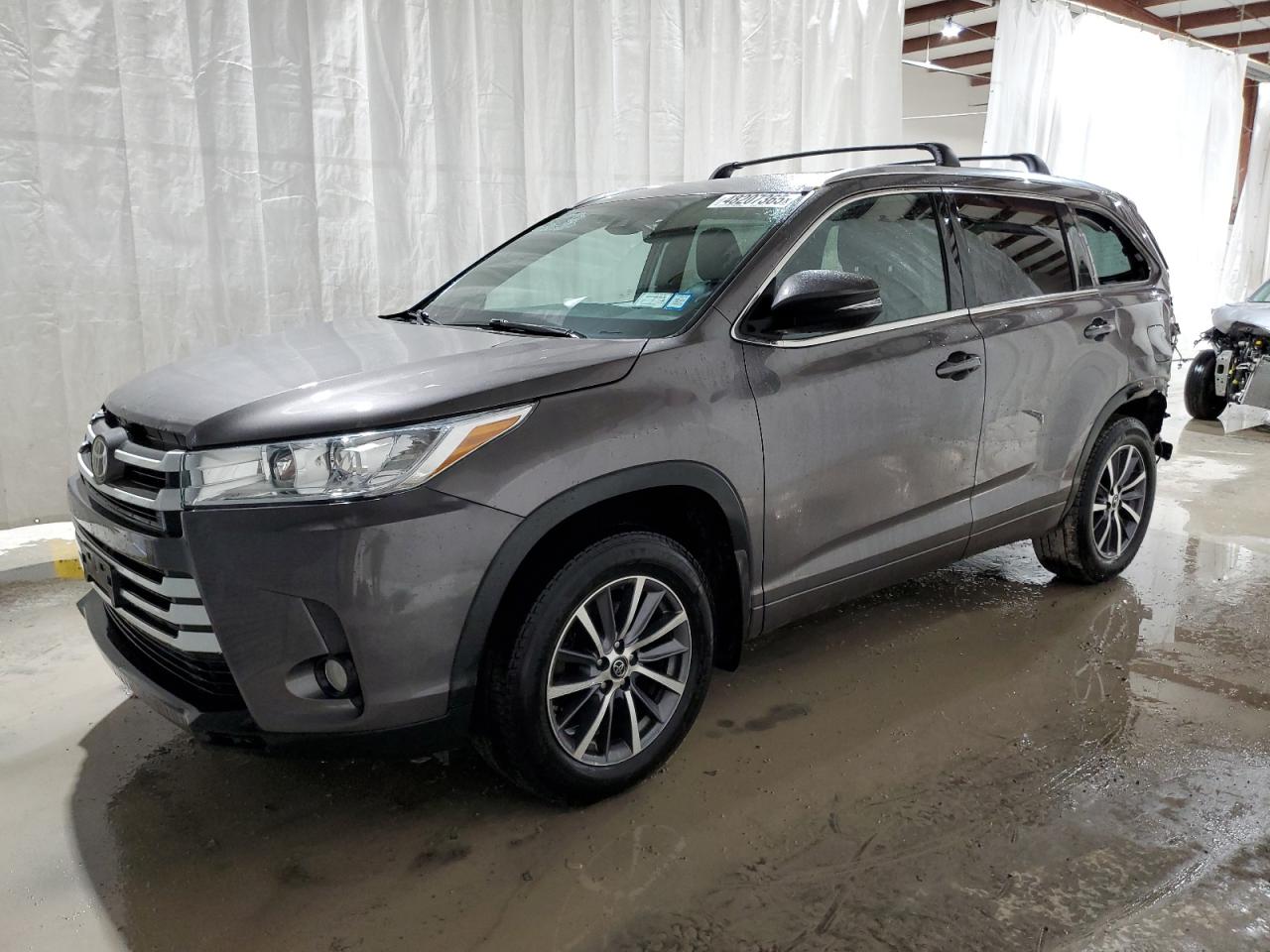 TOYOTA HIGHLANDER 2017