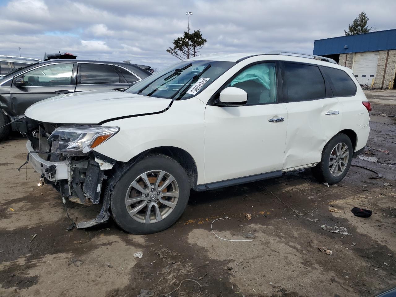 NISSAN PATHFINDER 2016