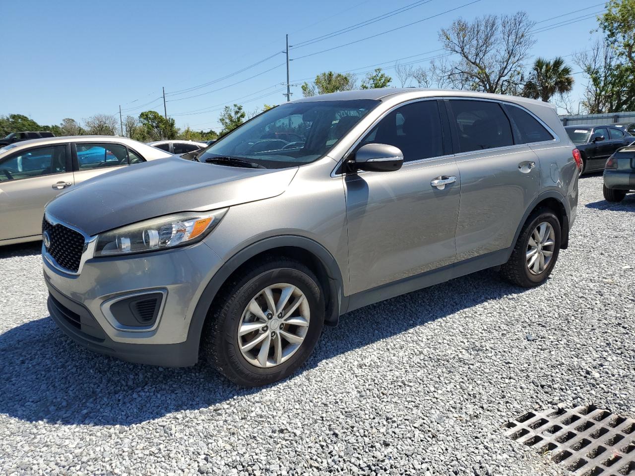 KIA SORENTO LX 2017