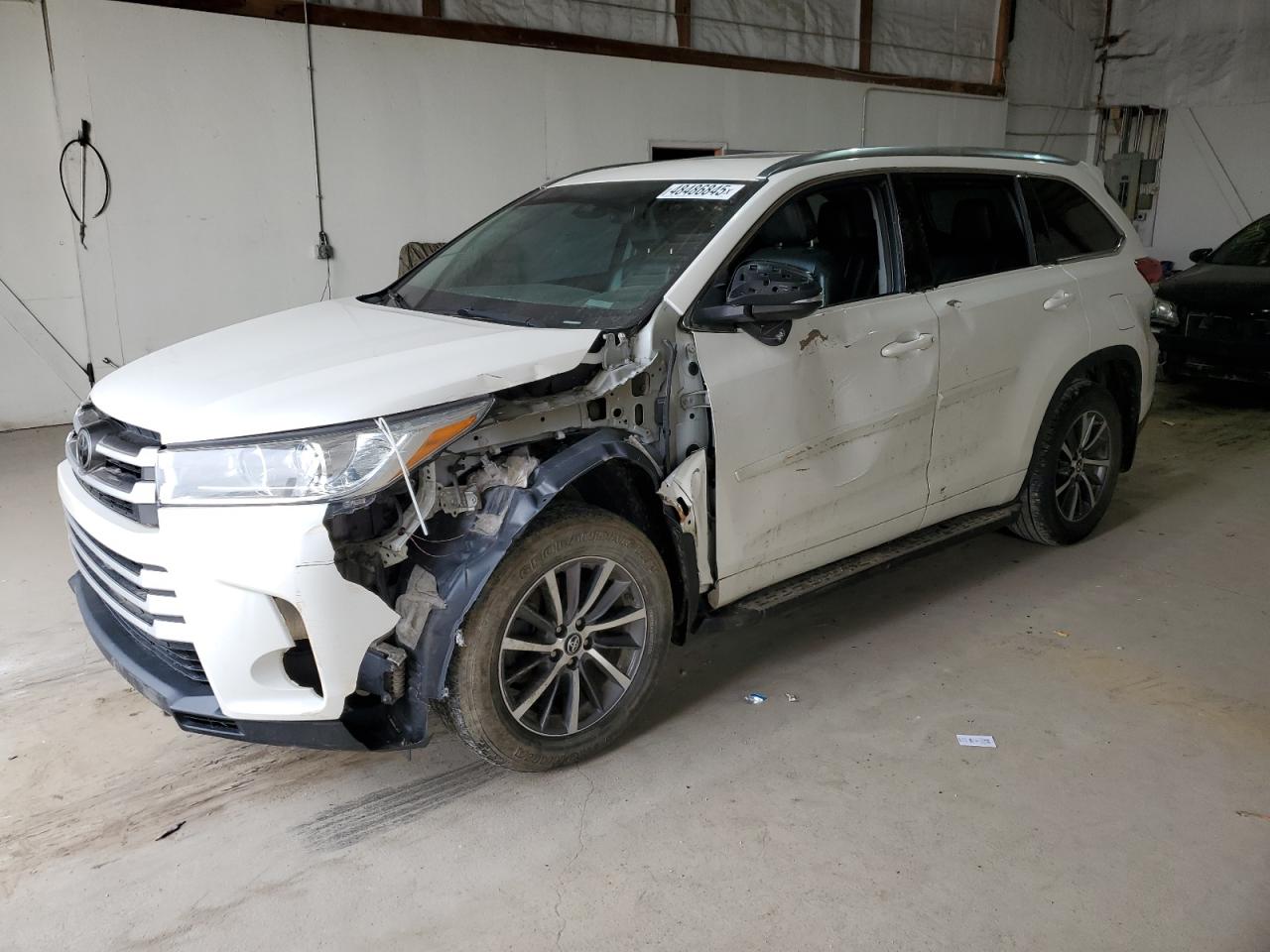 TOYOTA HIGHLANDER 2017
