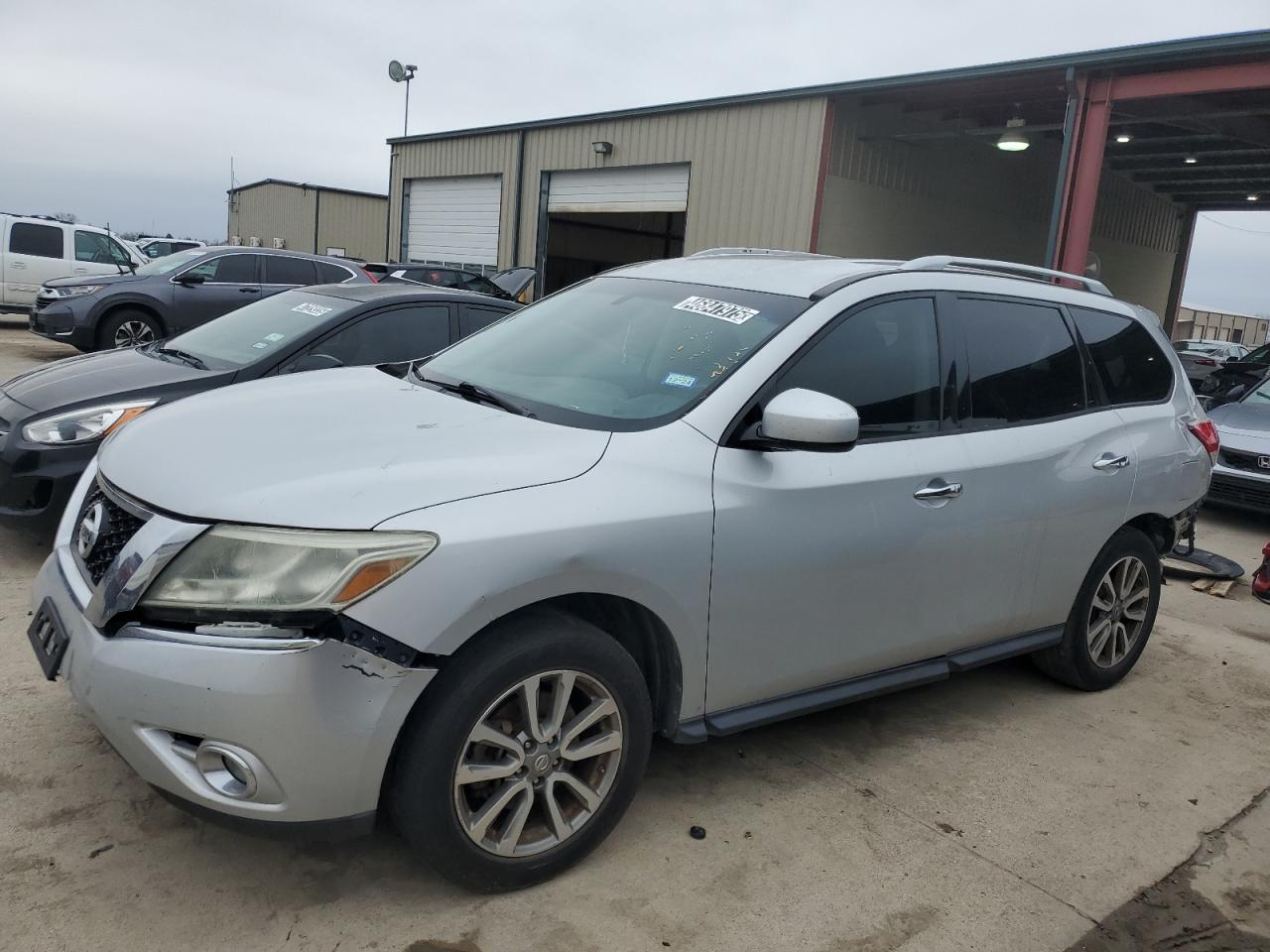 NISSAN PATHFINDER 2015