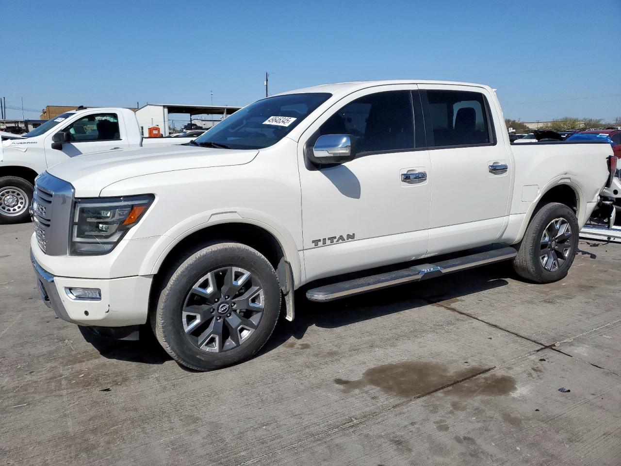 NISSAN TITAN SV 2023
