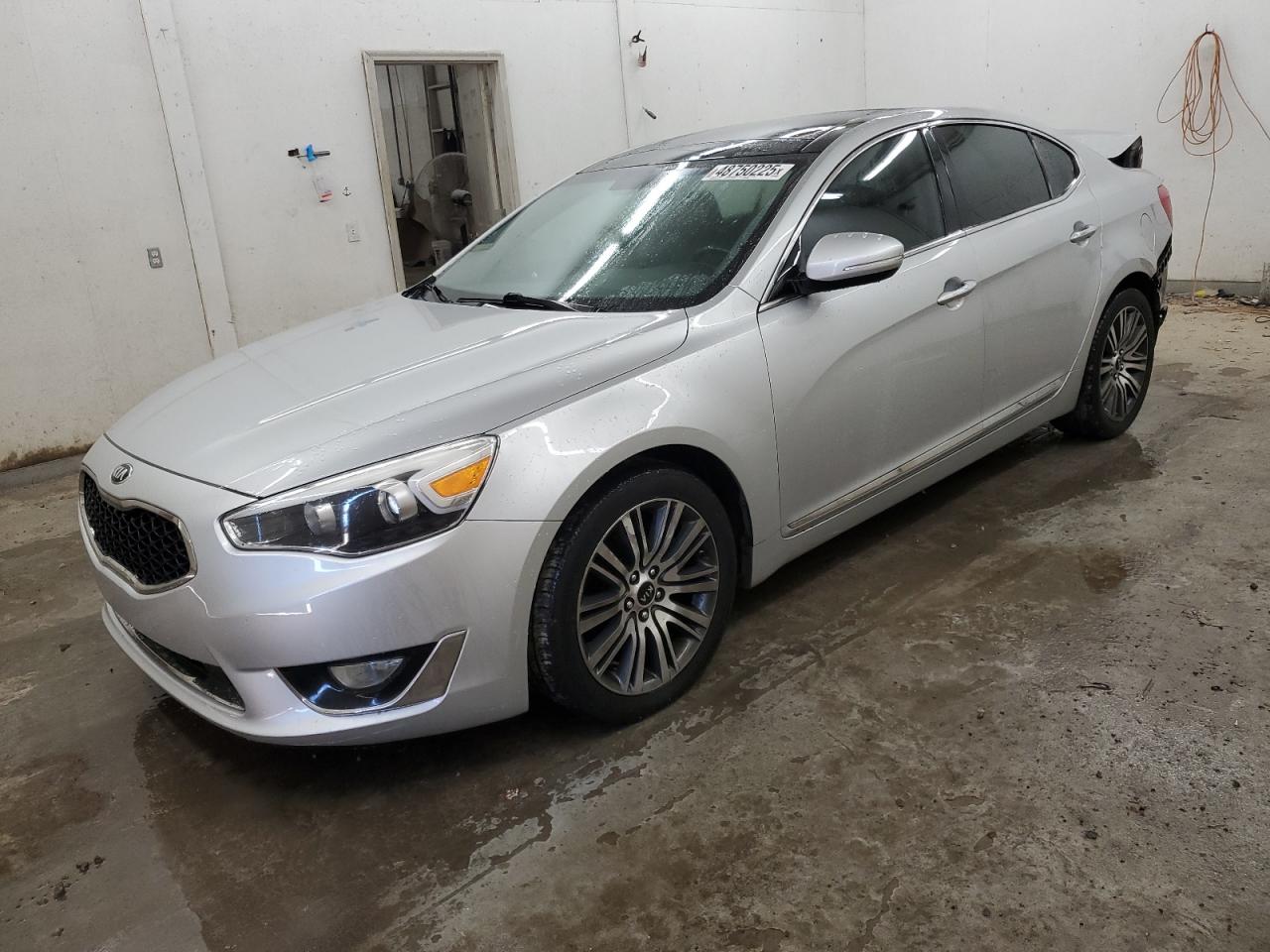 KIA CADENZA LU 2016