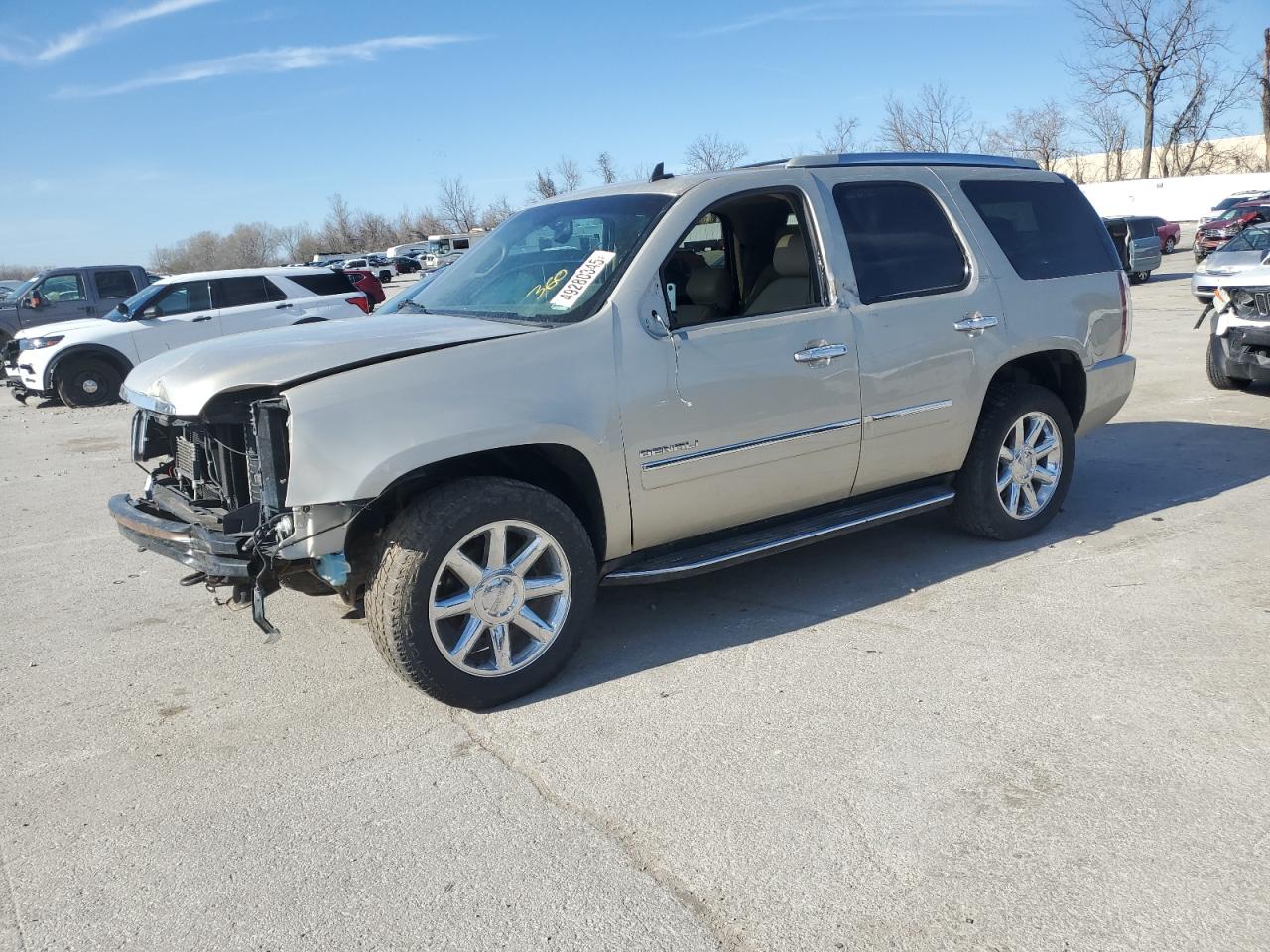 GMC YUKON DENA 2013