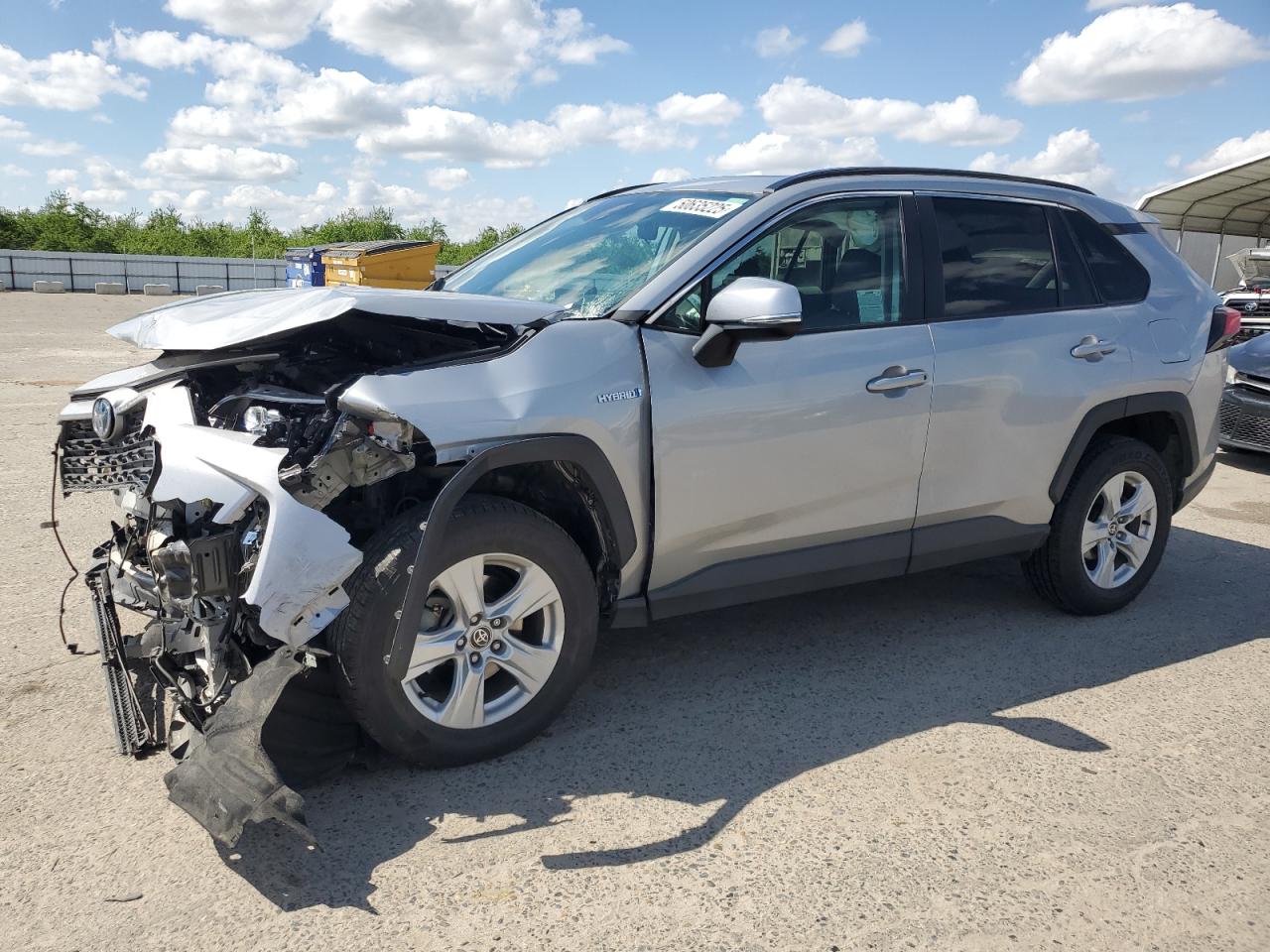 TOYOTA RAV4 XLE 2021