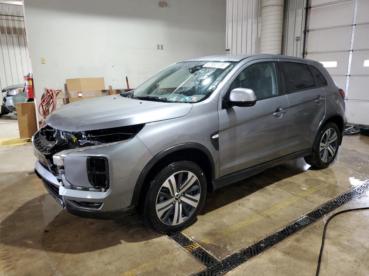 MITSUBISHI OUTLANDER 2024