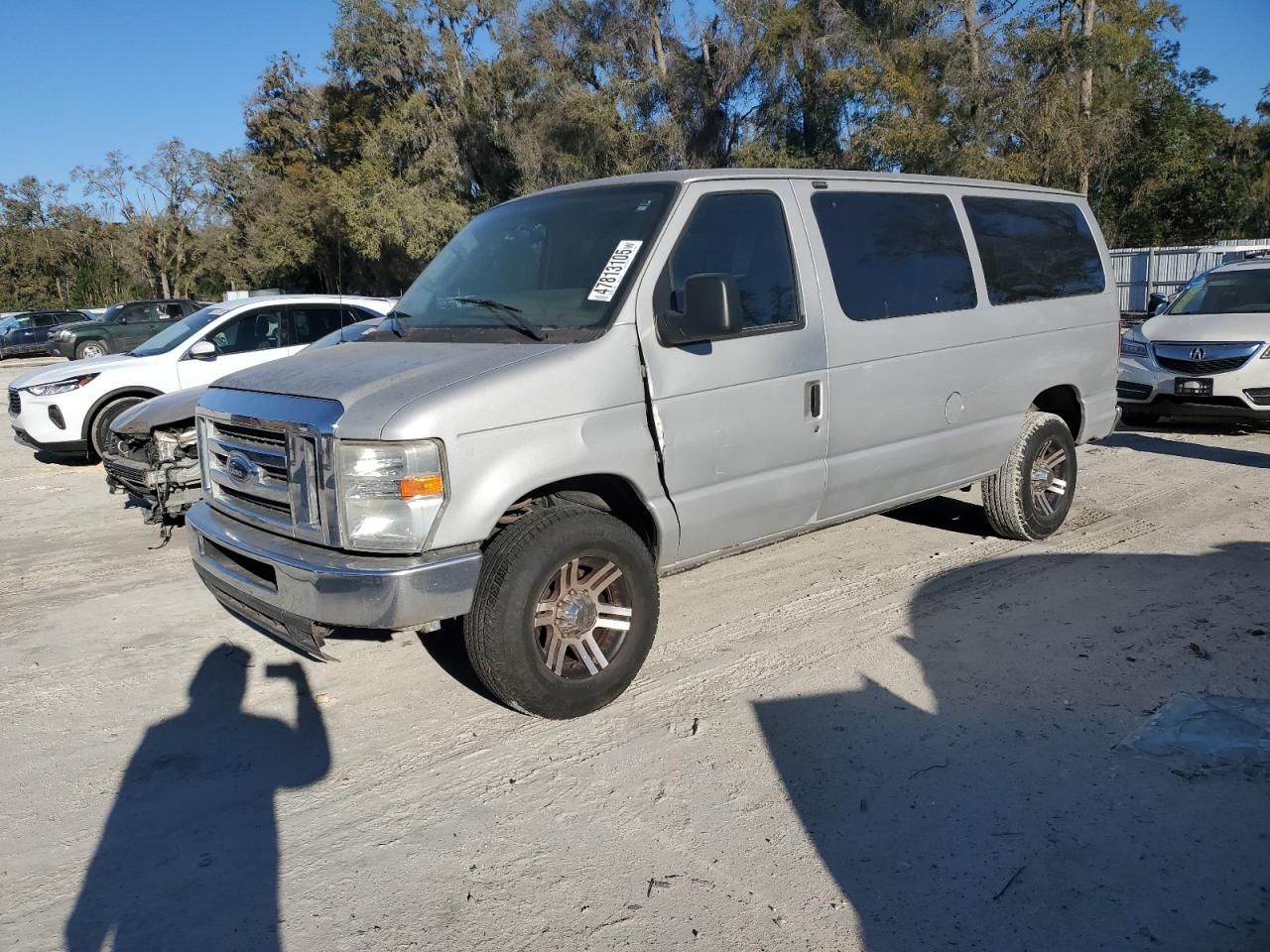 FORD ECONOLINE 2011