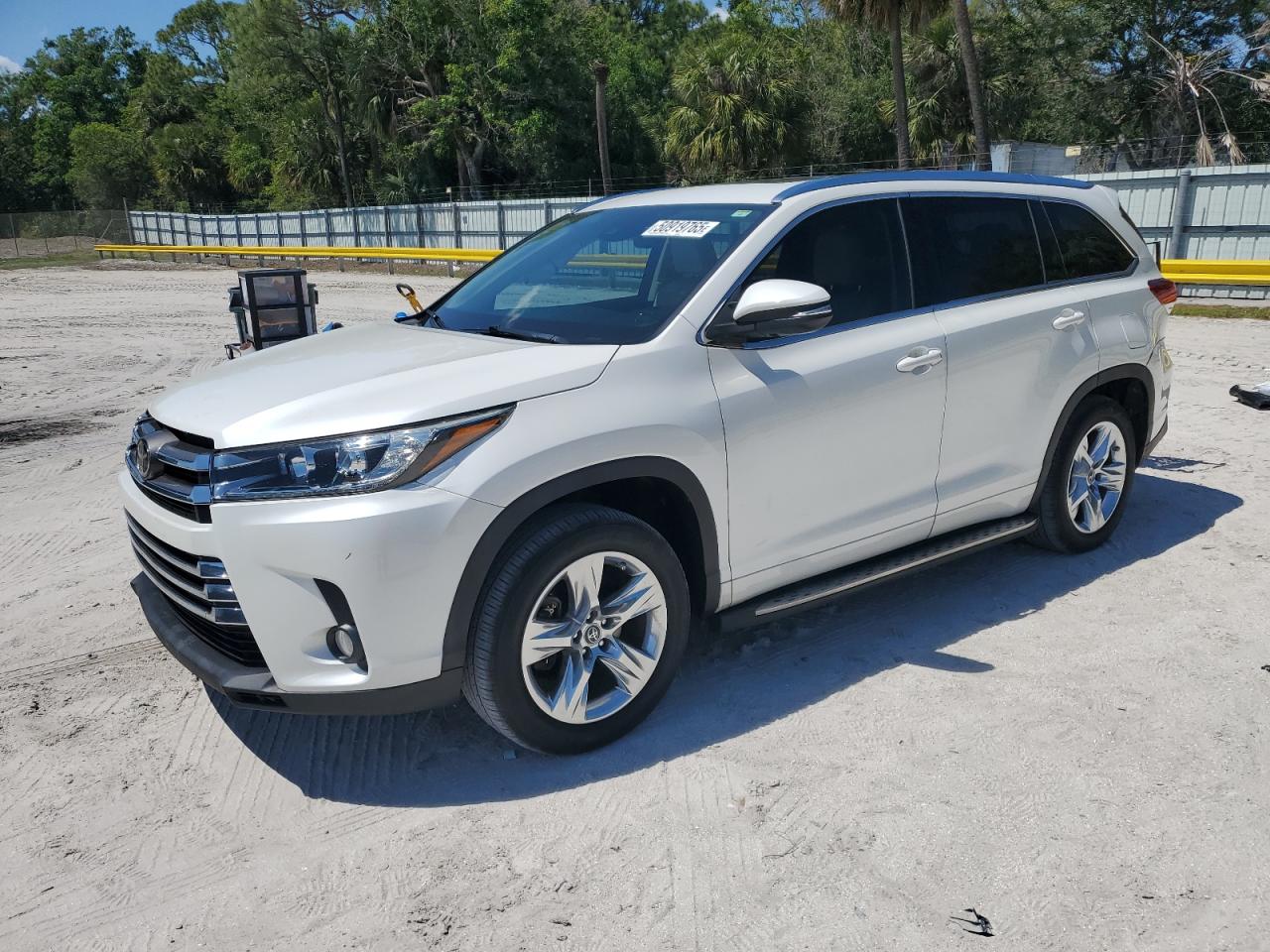 TOYOTA HIGHLANDER 2018