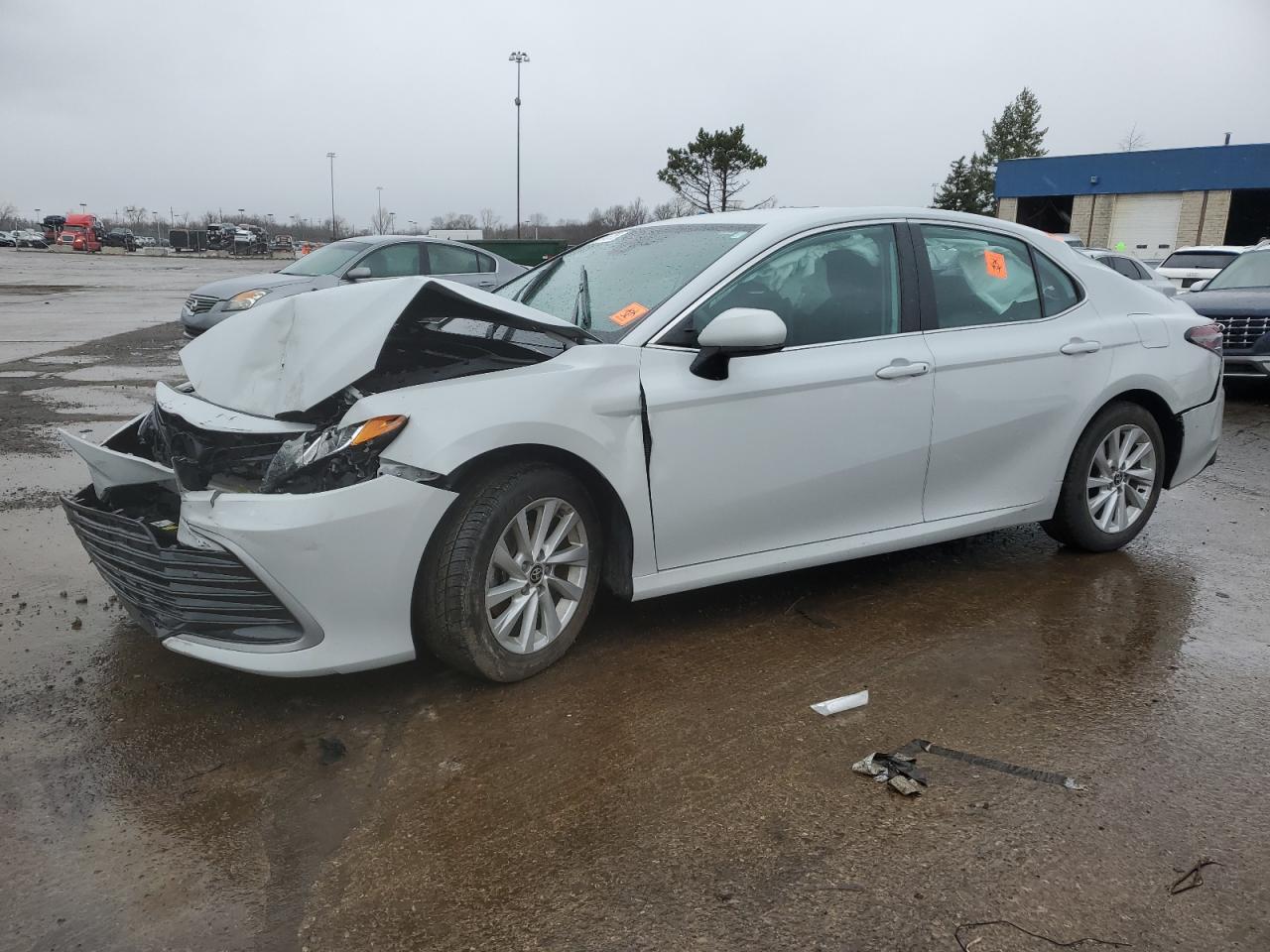 TOYOTA CAMRY LE 2022
