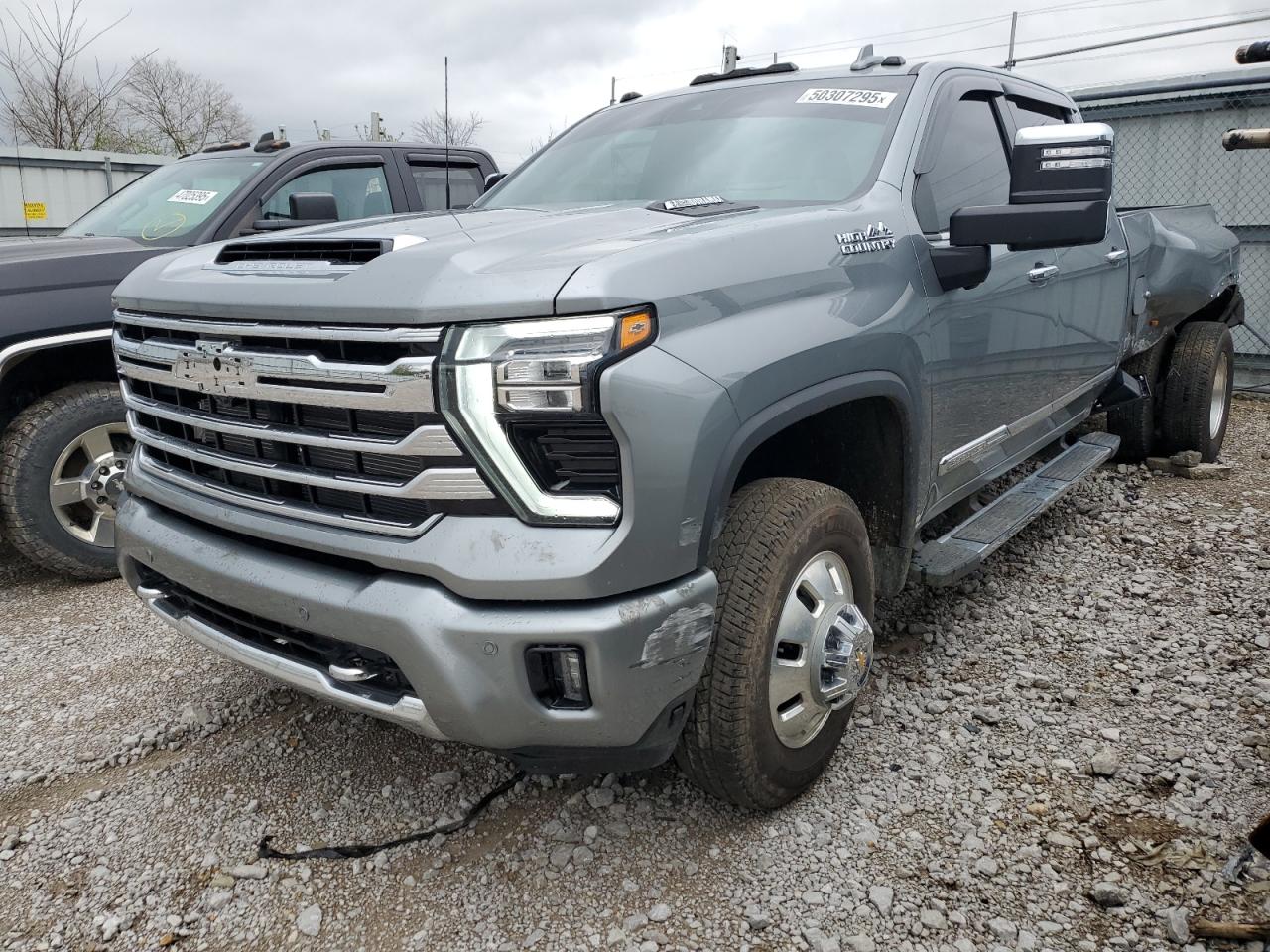 CHEVROLET SILVERADO 2025