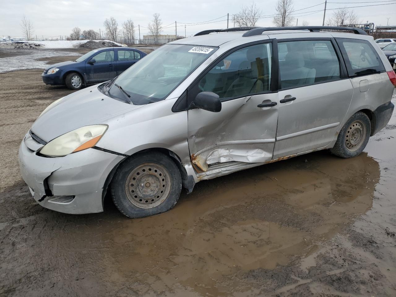 TOYOTA SIENNA CE 2006