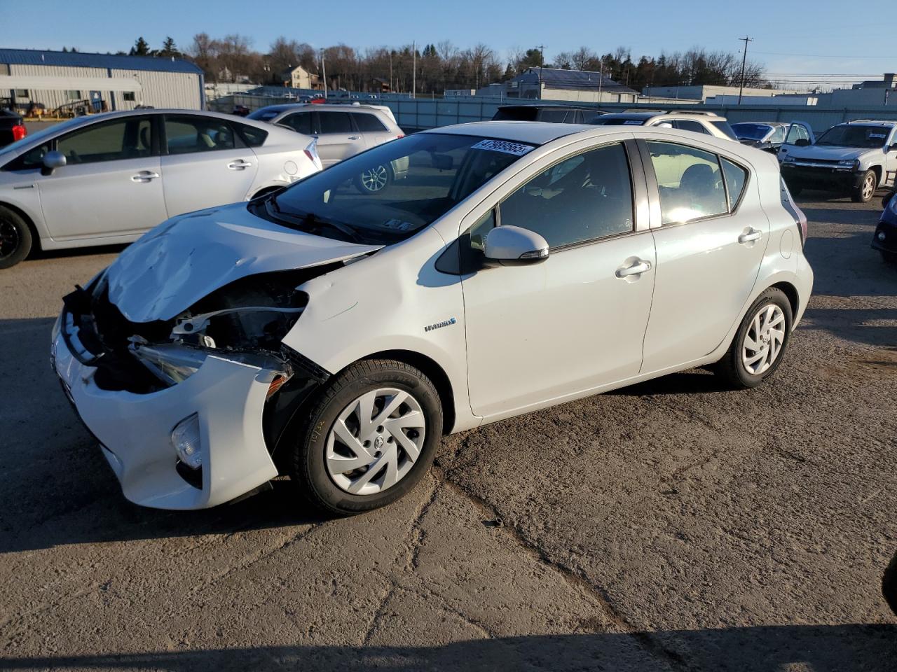 TOYOTA PRIUS C 2015