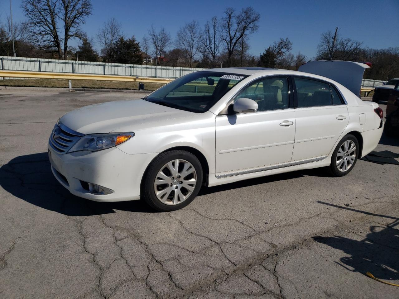 TOYOTA AVALON BAS 2011