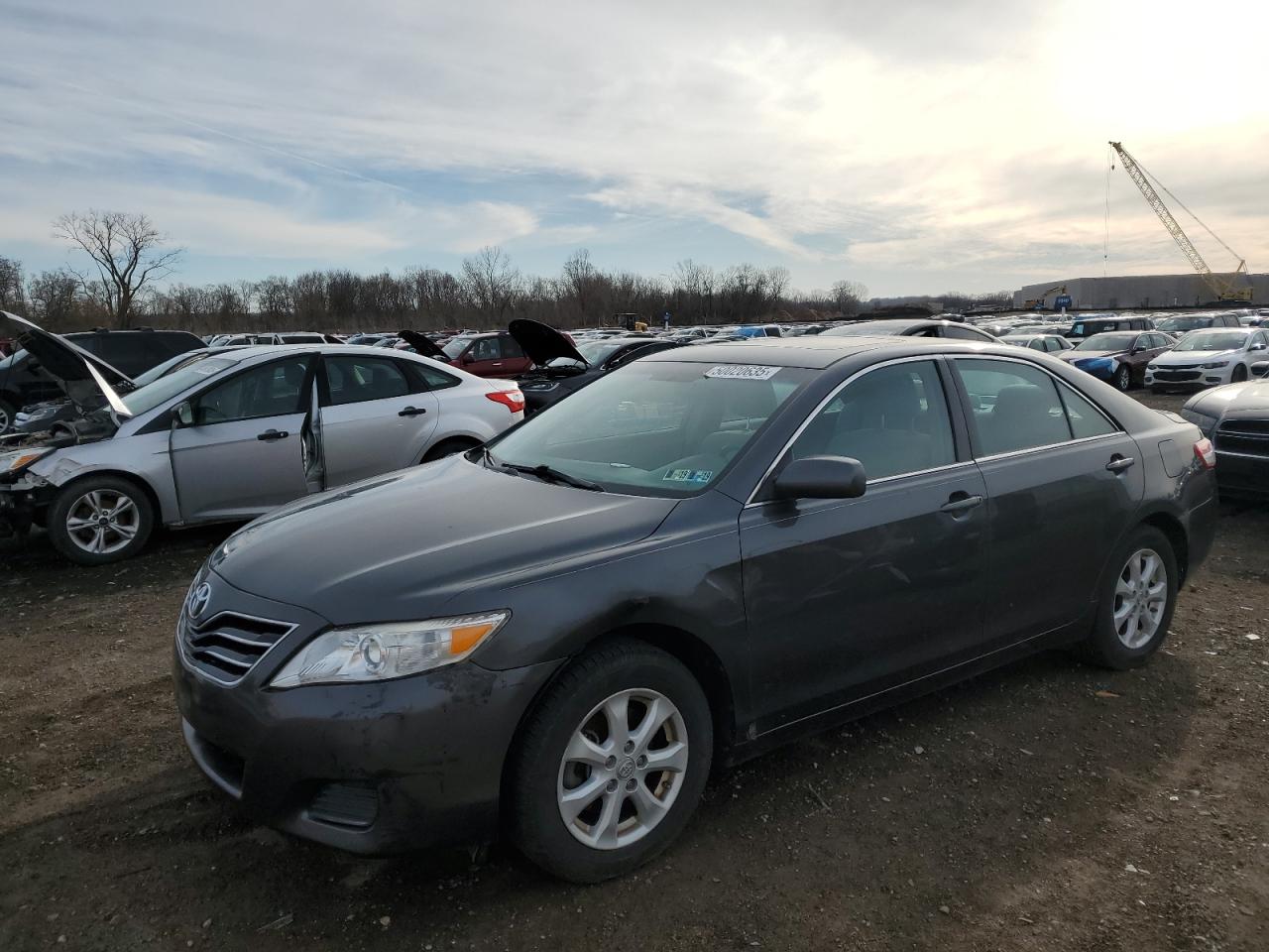 TOYOTA CAMRY BASE 2011
