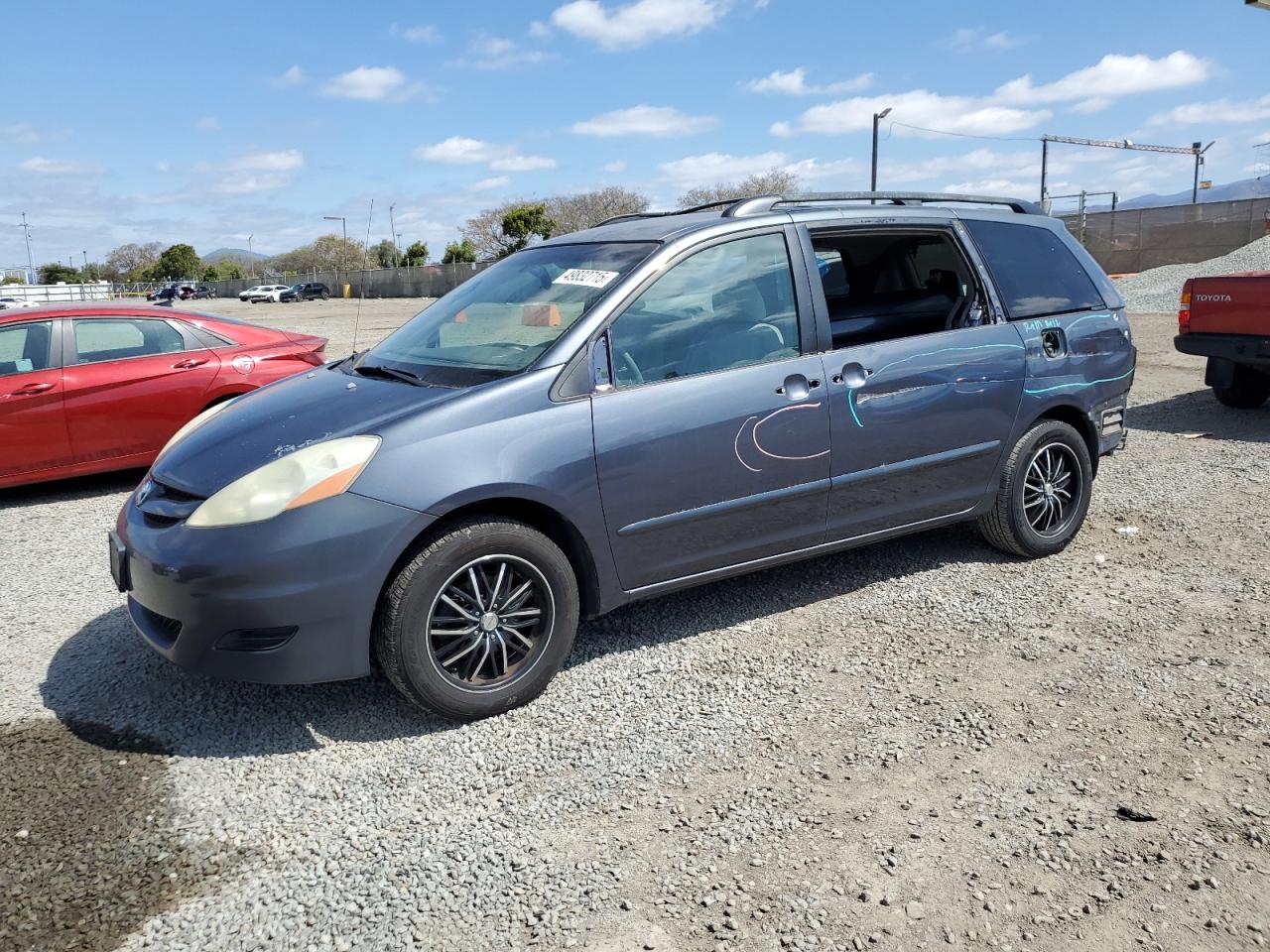 TOYOTA SIENNA CE 2006