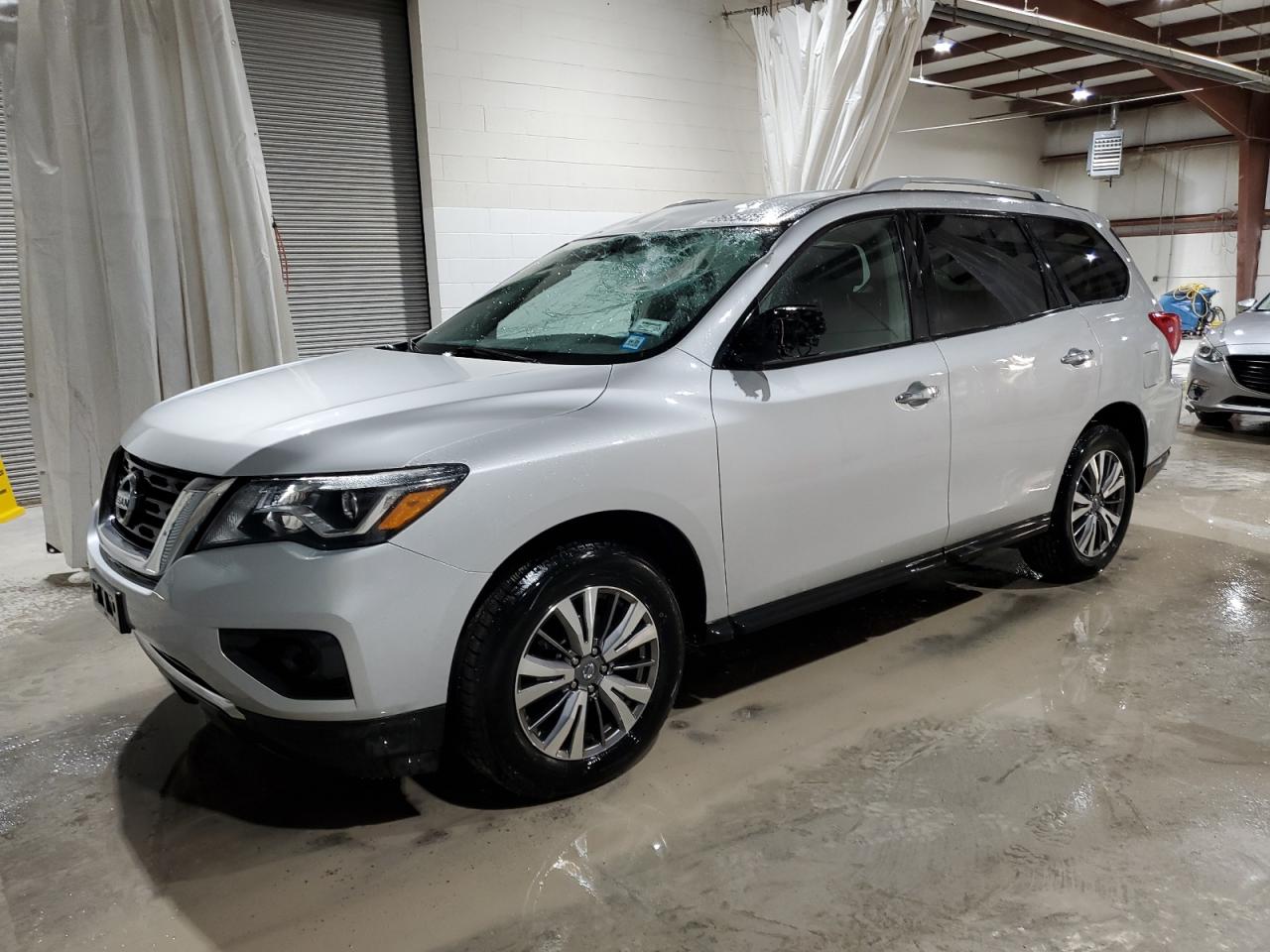 NISSAN PATHFINDER 2019