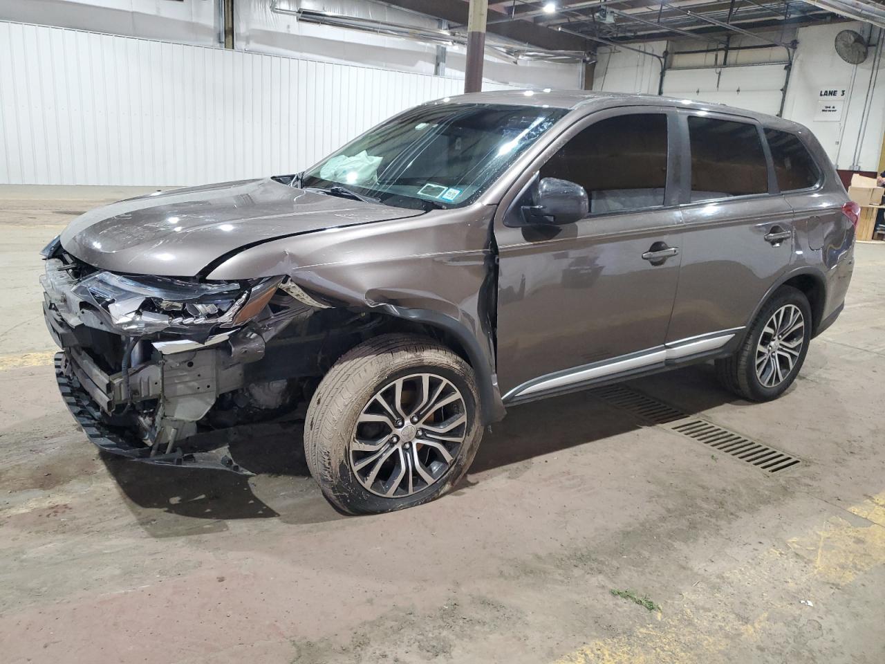MITSUBISHI OUTLANDER 2017