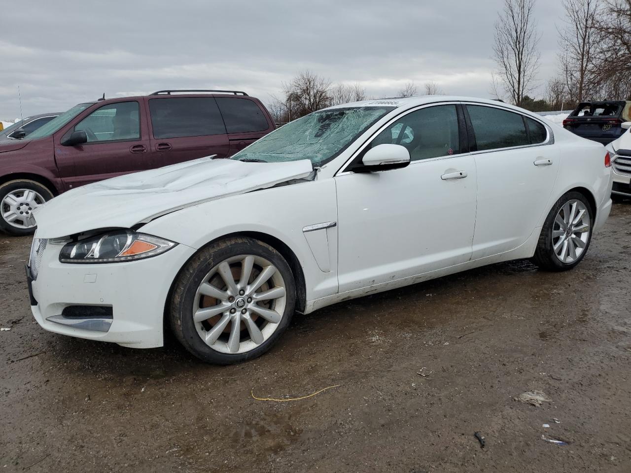 JAGUAR XF 2013