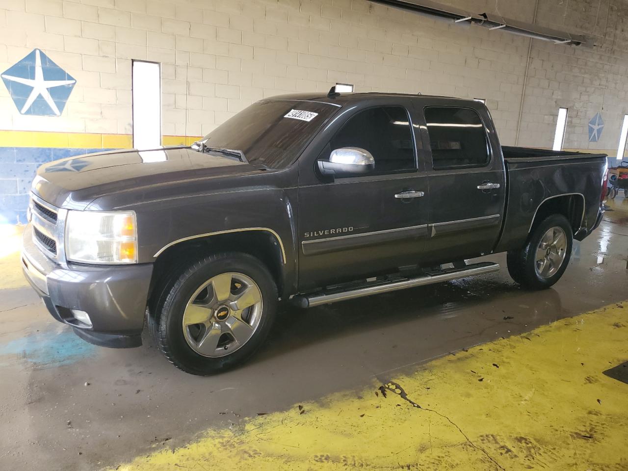 CHEVROLET SILVERADO 2011