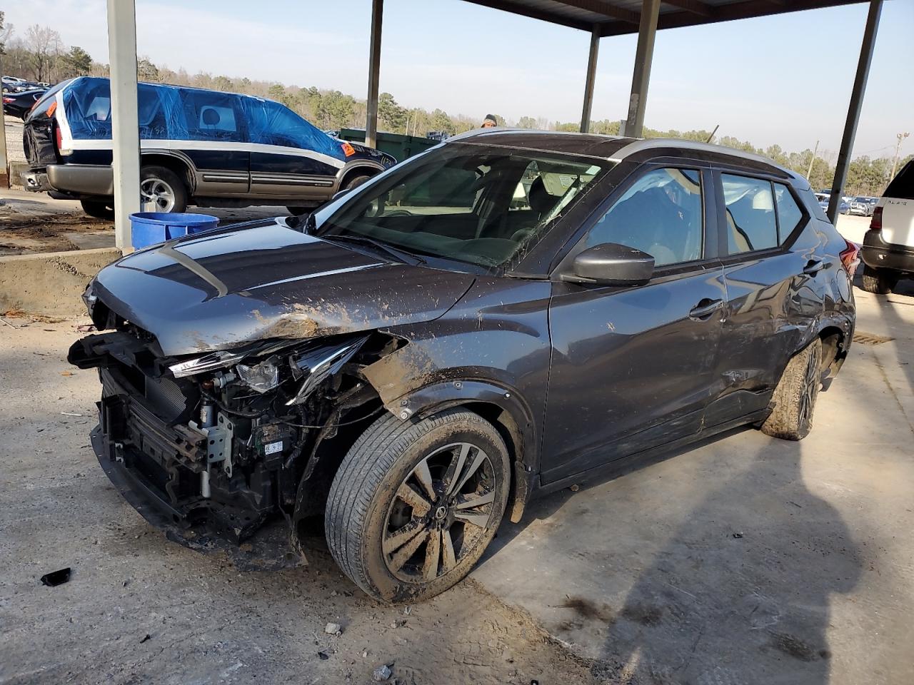 NISSAN KICKS SV 2020
