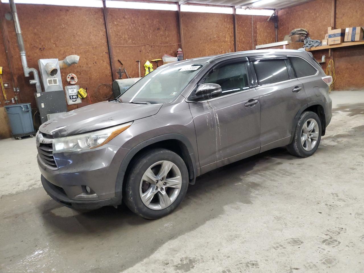 TOYOTA HIGHLANDER 2014