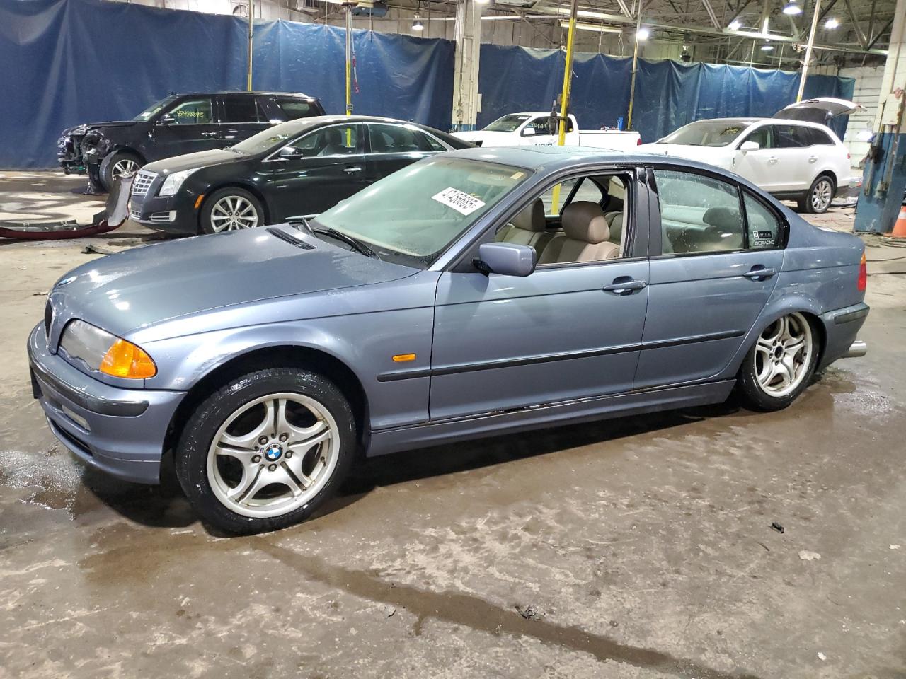 BMW 323 I 2000