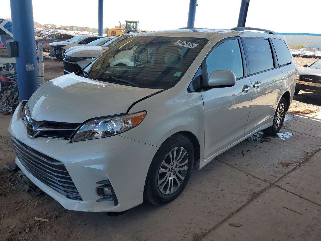TOYOTA SIENNA XLE 2020